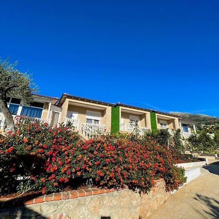 Essos Villas Dhërmi Exteriör bild