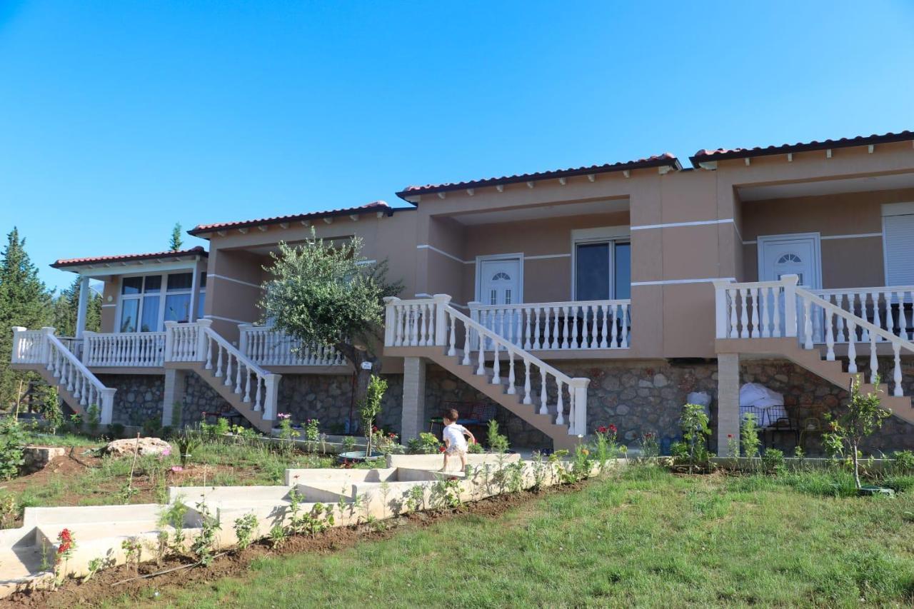 Essos Villas Dhërmi Exteriör bild