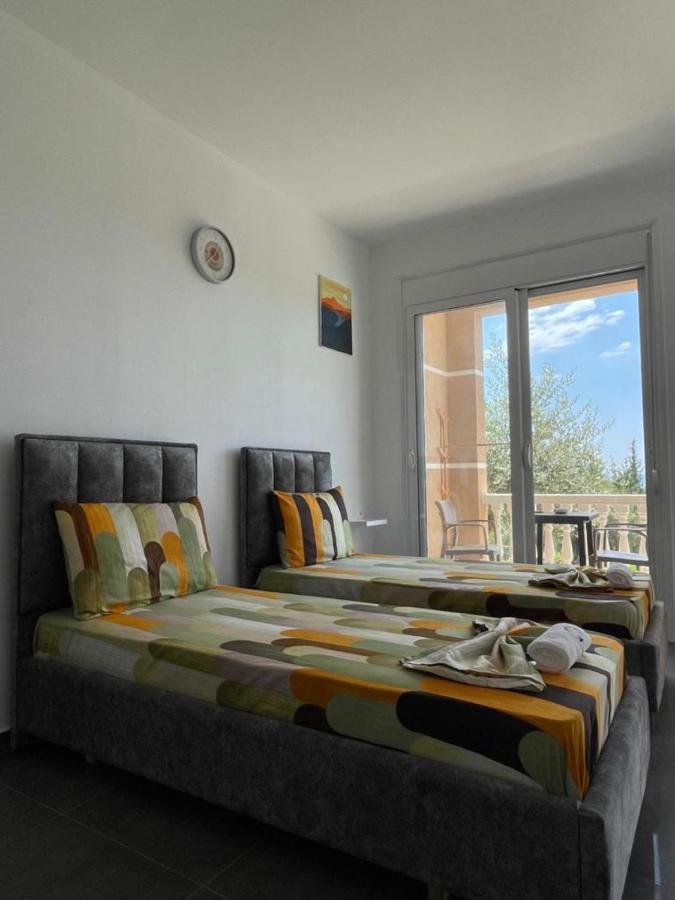 Essos Villas Dhërmi Exteriör bild