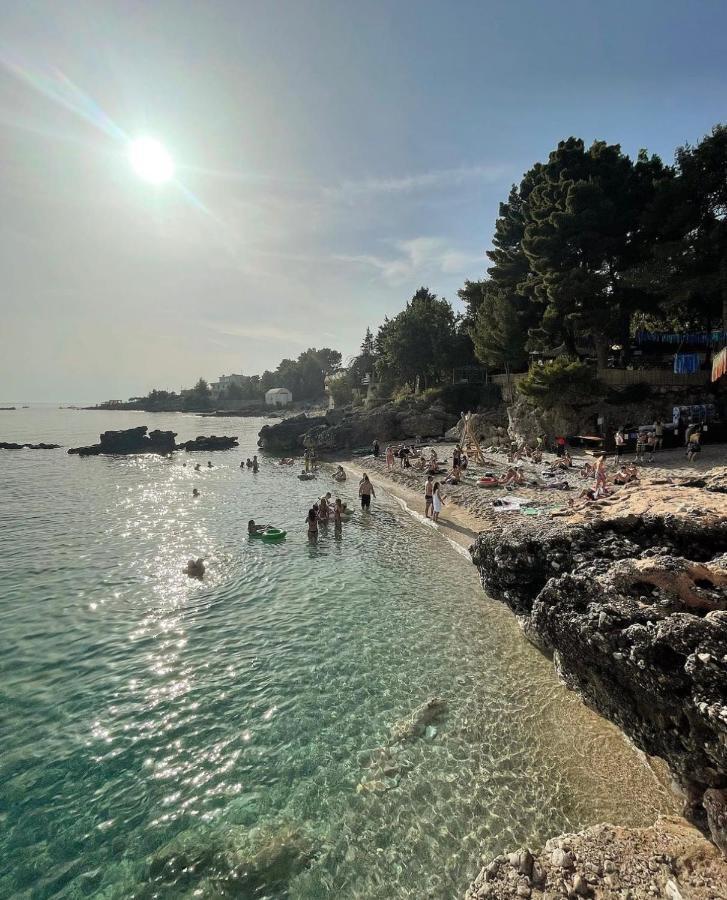 Essos Villas Dhërmi Exteriör bild