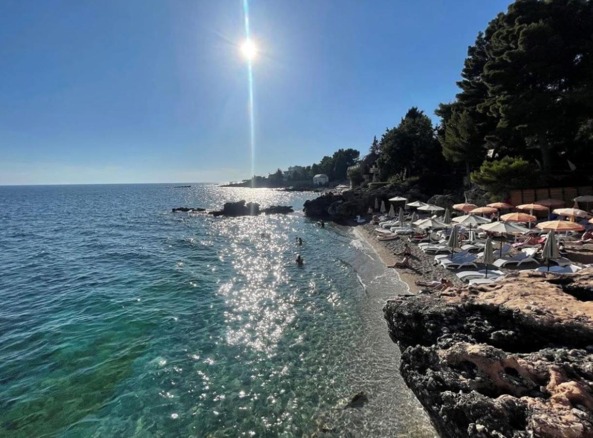 Essos Villas Dhërmi Exteriör bild